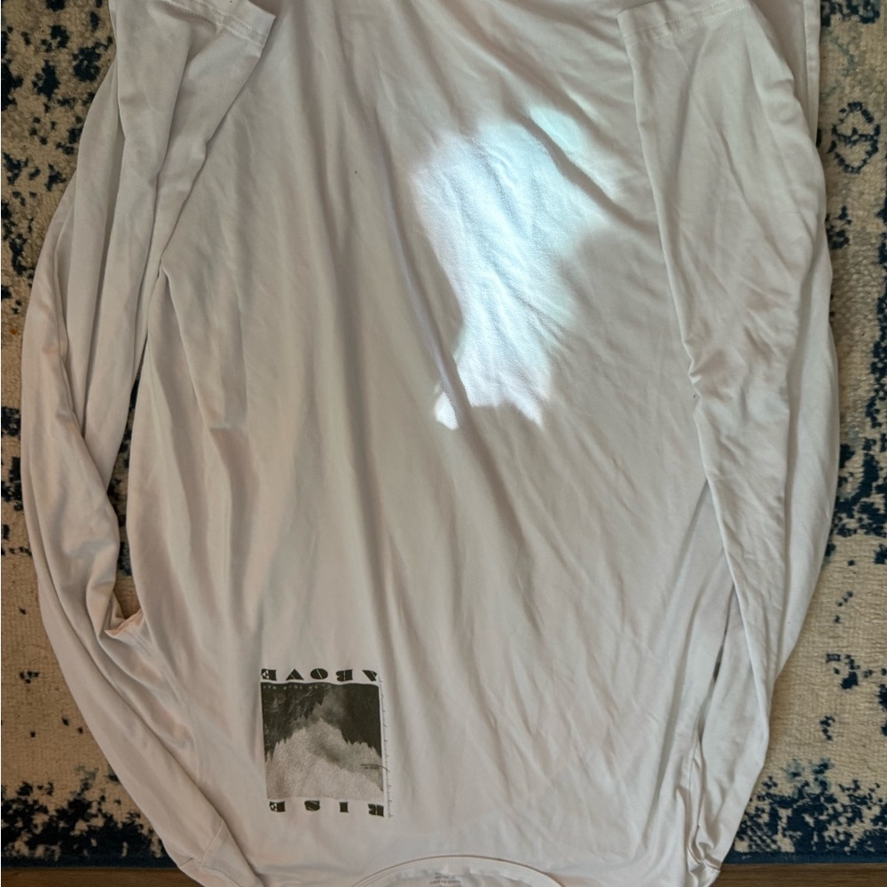 Old Navy White Long Sleeve Men's Tee